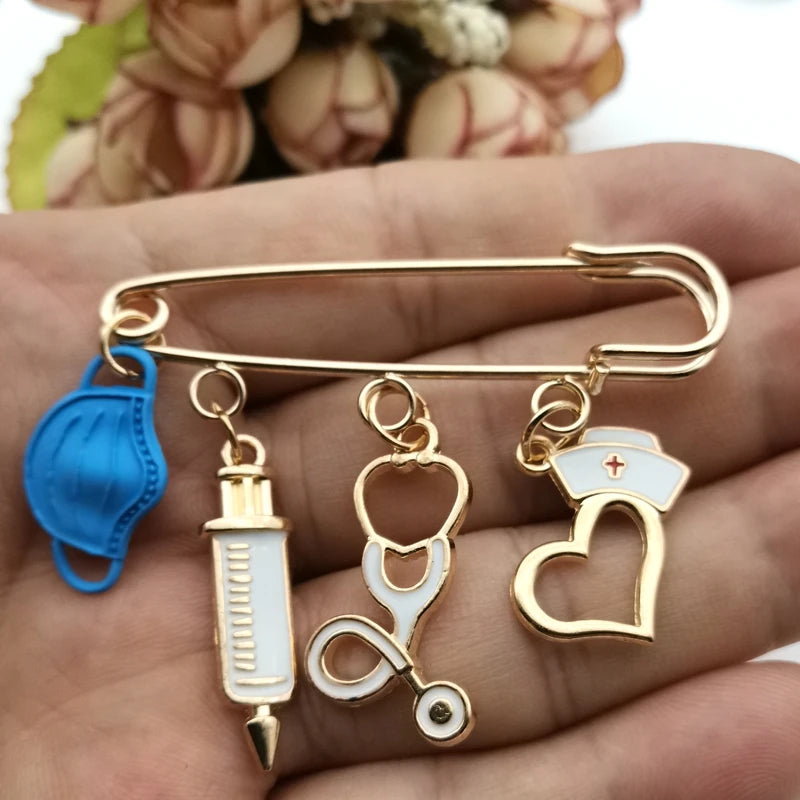 Fashion Dripping Brooch Doctor Medical Tool Stethoscope Syringe Face Mask Ambulance Heart Nurse Medical Gift Brooch Souvenir