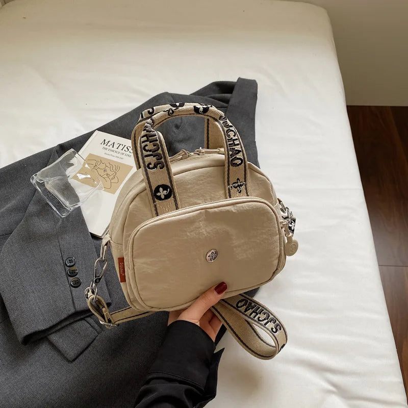 New Fashionable Crossbody Bags for Women Lightweight  Casual and Simple Commuting Bag Casual Shoulder Handbag Simple Design
