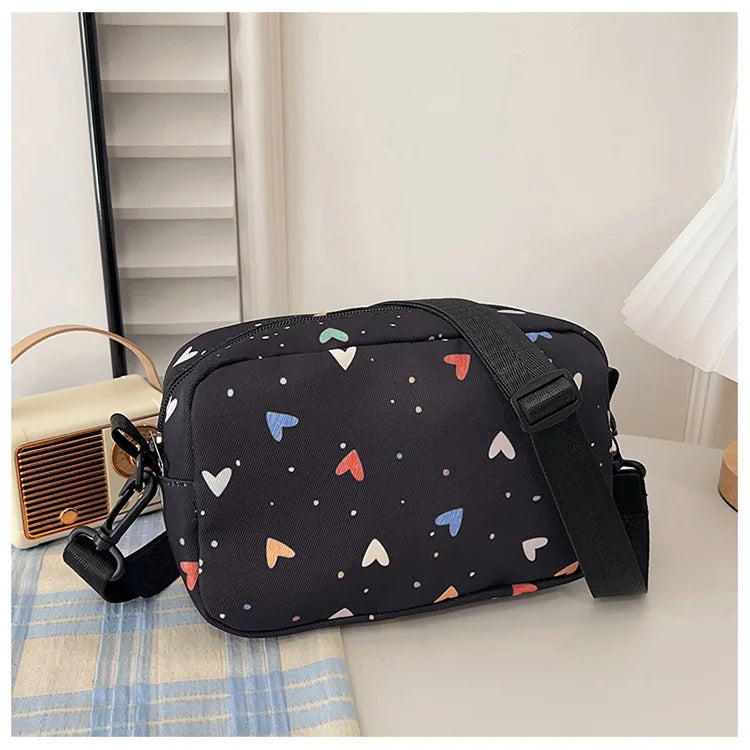 New Fashion Women Crossbody Bags Makeup Bag Women Trend Lingge Embroidery Camera Shoulder Bag Design Nylon Small Messenger Bag