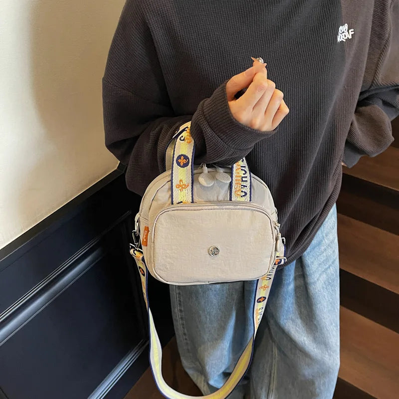New Fashionable Crossbody Bags for Women Lightweight  Casual and Simple Commuting Bag Casual Shoulder Handbag Simple Design