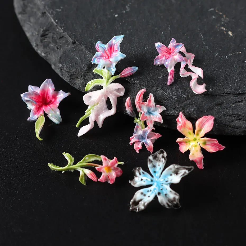 1pcs 3D Elegant Lily Nail Charms Mold Spring Summer Flower Nail Art Resin Silicone Mould Korean Stamping Plate For Beauty Tool